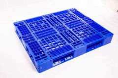 如何提高塑料托盤的抗老化性？